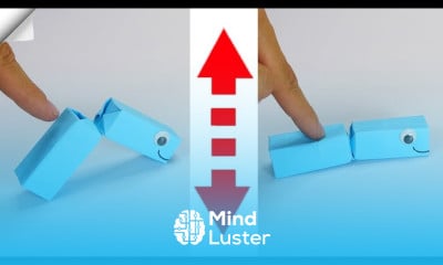 Making origami moving paper caterpillar