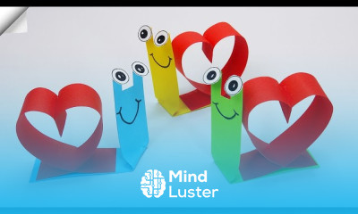 Making origami snail paper toys