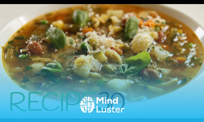 The best Italian Hearty Minestrone Soup