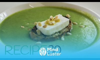 How to make Broccoli soup with goat cheese and pinenuts