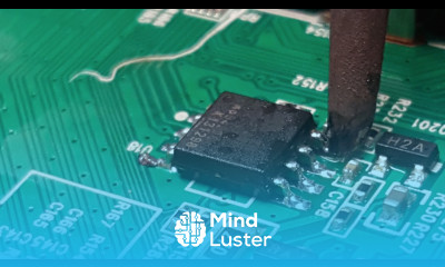 Reemplazo de componentes EEPROM Cómo soldar un componente eeprom de 8 pines subtítulos español