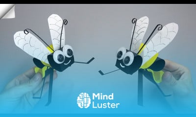 Be careful This bee is flying Moving paper toys