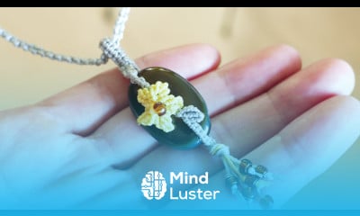 Pendant idea Macramé Flower with Stone Macrame School